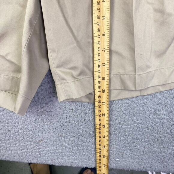 Brooks Brothers Tan Men's Shorts - Picture 7 of 9